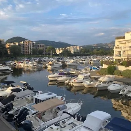 With Shared Pool And Terrace * Mandelieu